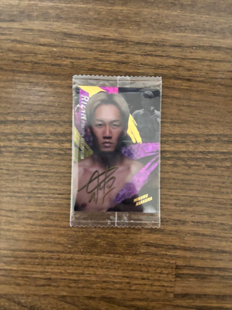 朝倉未来サイン入りカード - メルカリ