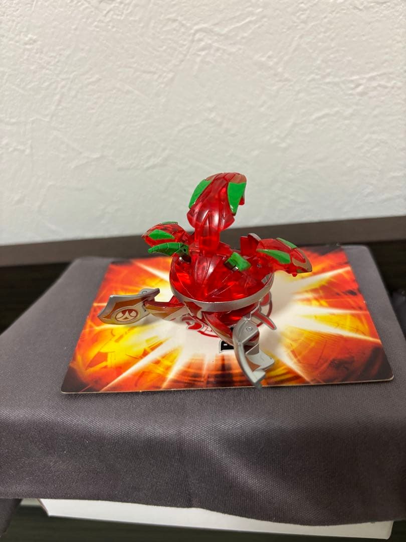 ノヴァ・ナイト・パーシバル(クリアレッド)