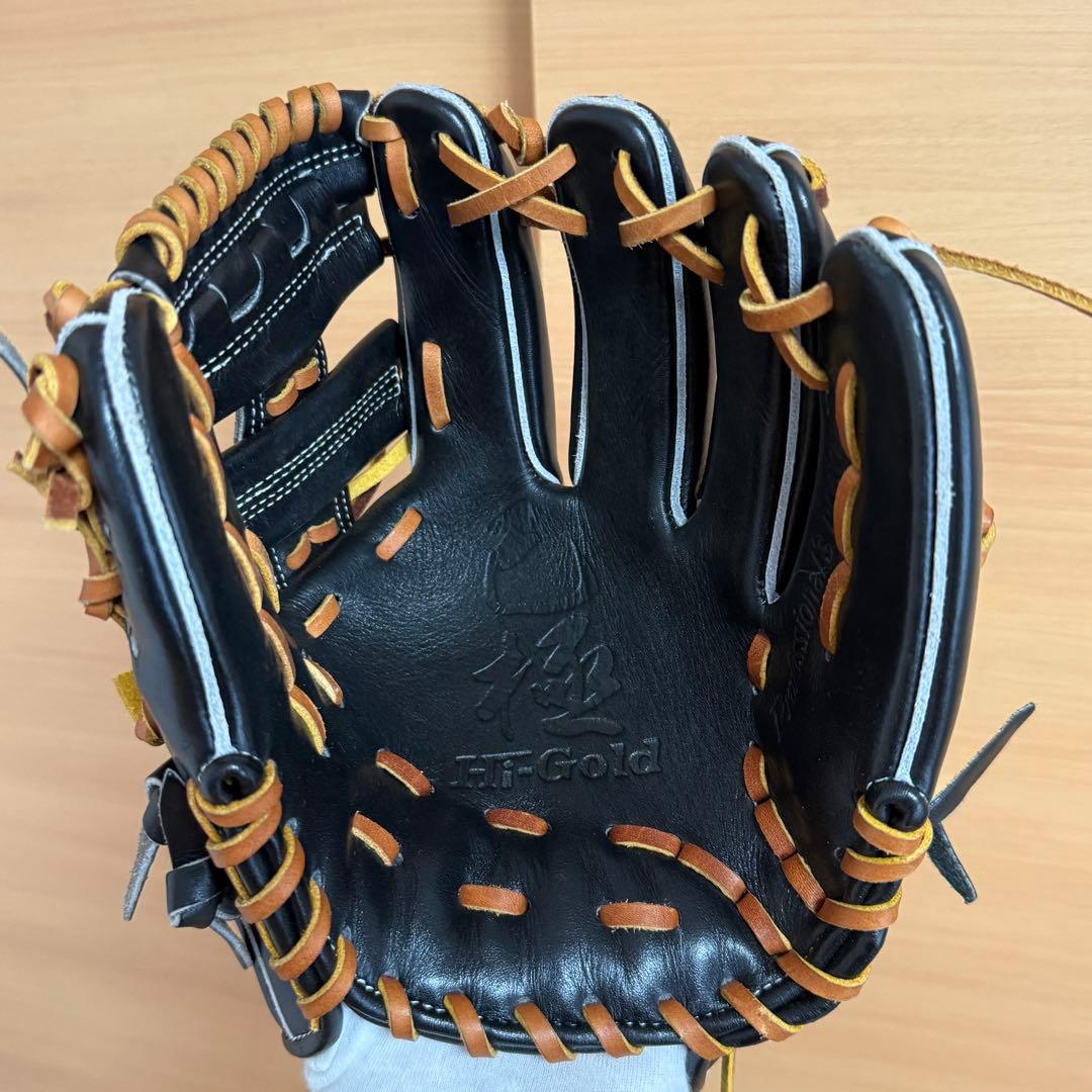 ハイゴールド 己極シリーズ 一般軟式 右投げ 二塁手 遊撃手 内野手 未