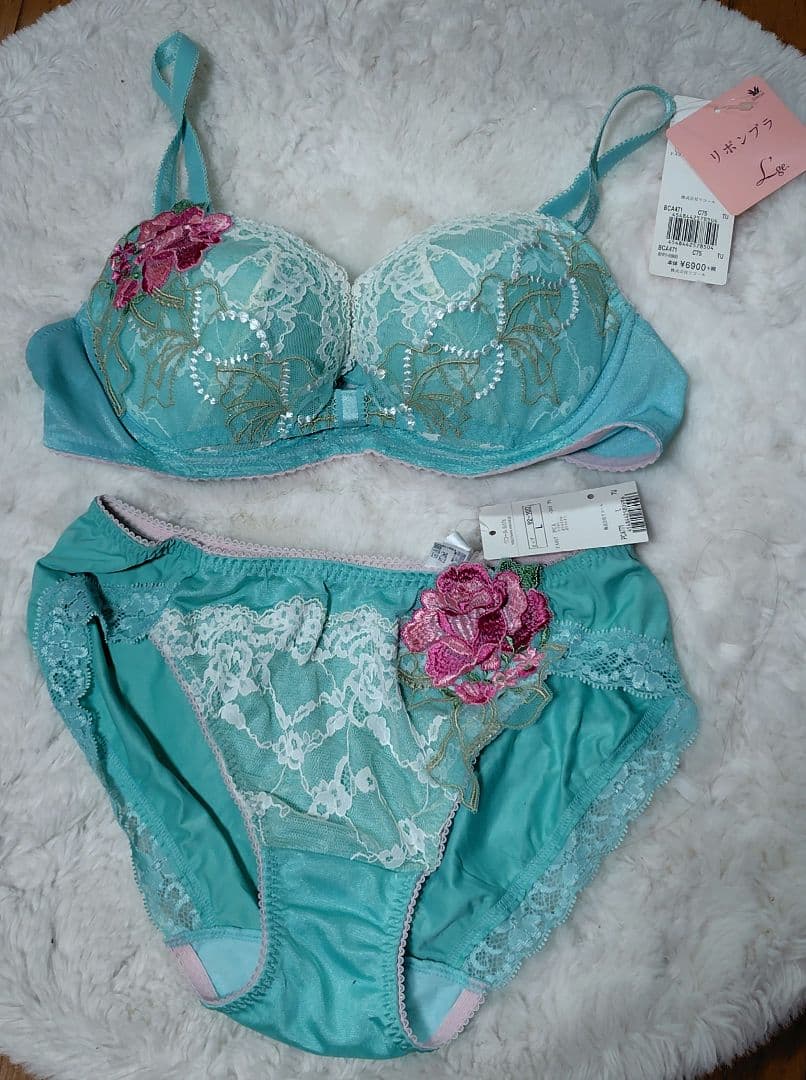 ワコールルジェ リボンブラ ブラジャーC75&ショーツL - メルカリ