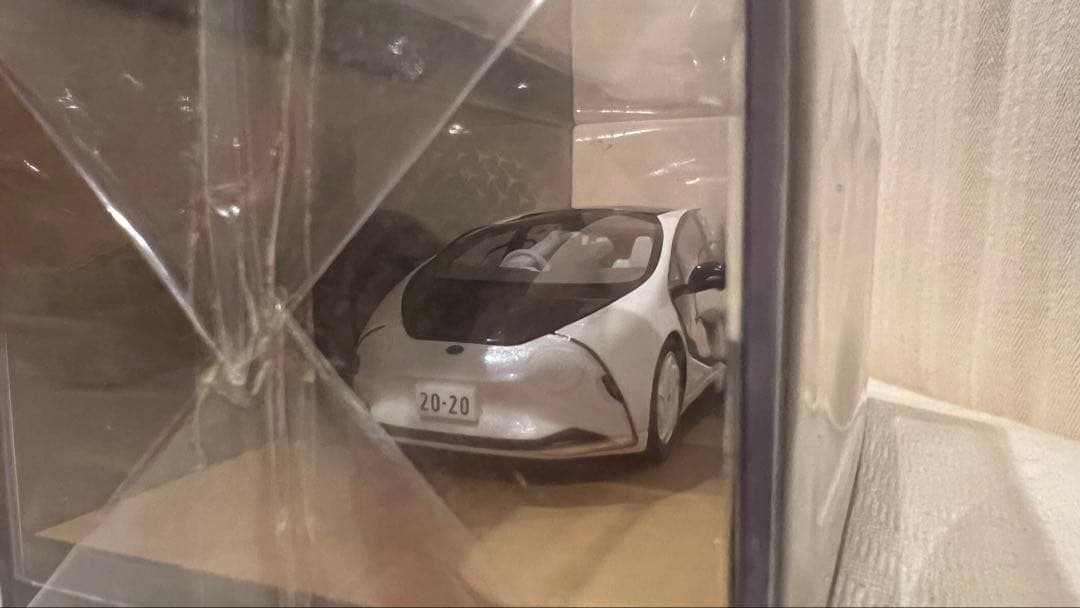 【関係者限定品】トヨタ LQ 1:43 ミニカー＋トミカ LQ ミニカー