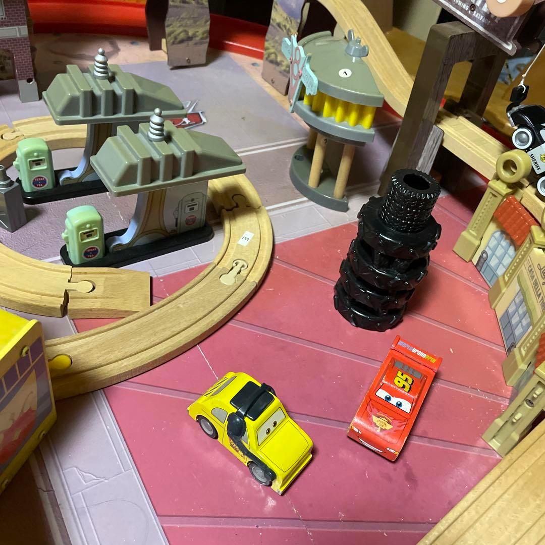 廃盤商品】レア❤️コストコ カーズ 木製 プレイテーブル レール