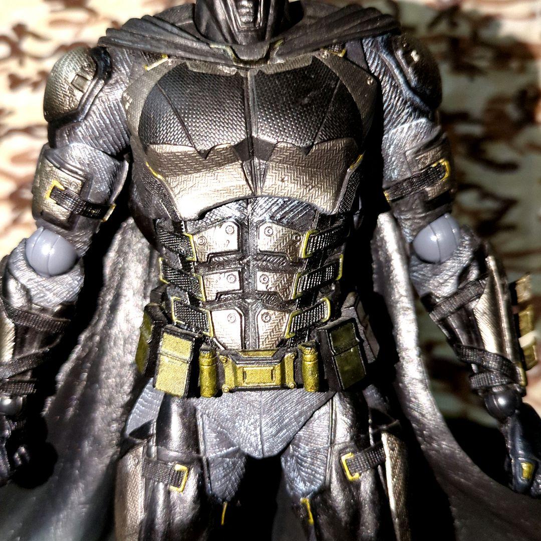 PLAY ARTS改／BATMAN•中古開封品【タクティカルスーツver】