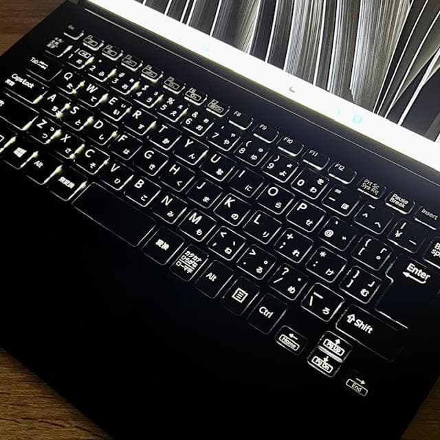 《優良品》第8世代Corei7！SSD1TB！RAM16GB！4K！ VAIO