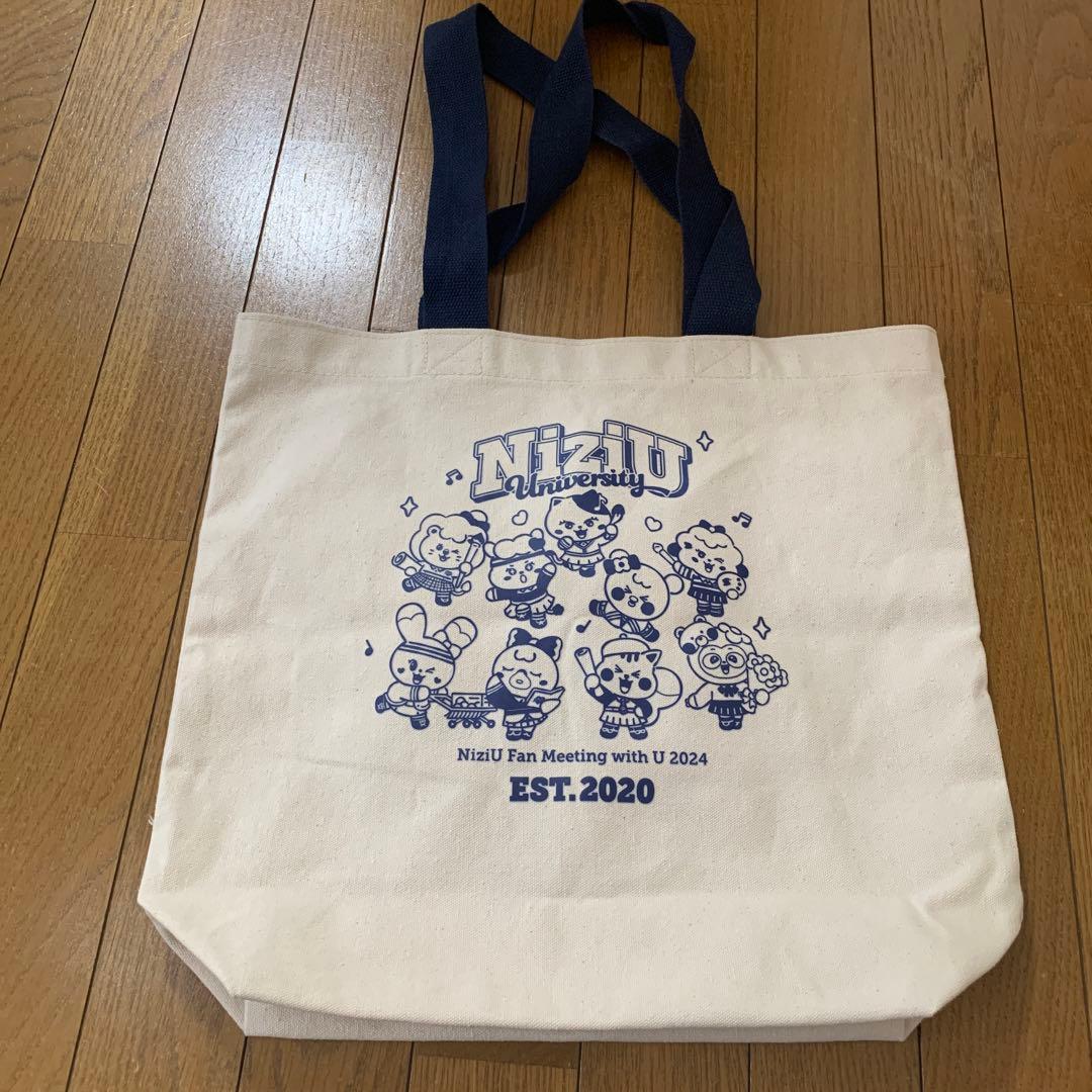 NiziU♡トートバッグ - メルカリ