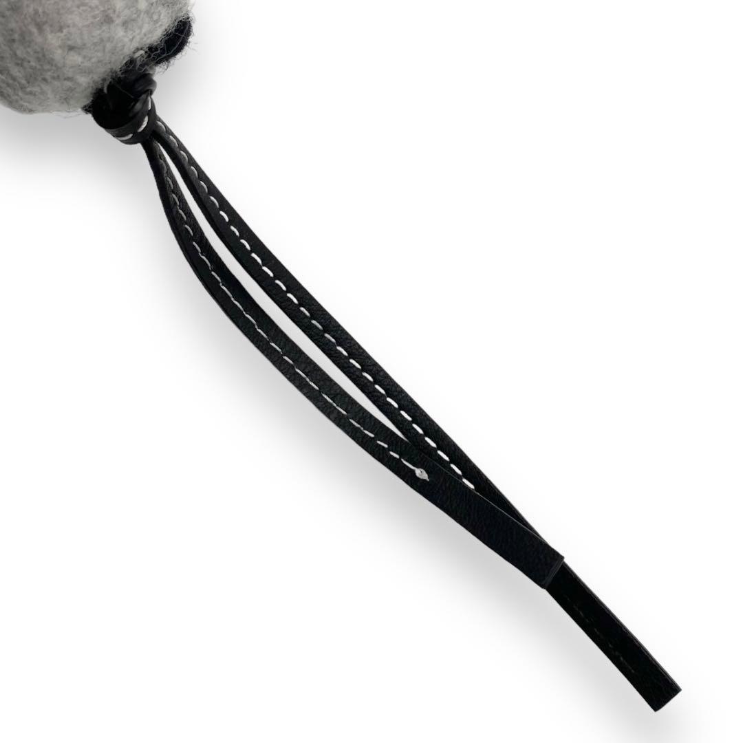 極美品】ロエベ 現行 ベビーペンギン チャーム アナグラム ダイス