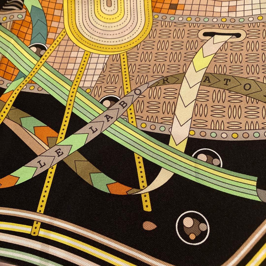 エルメススカーフカレ90【時の実験室】ピエール.マリの人気デザイン