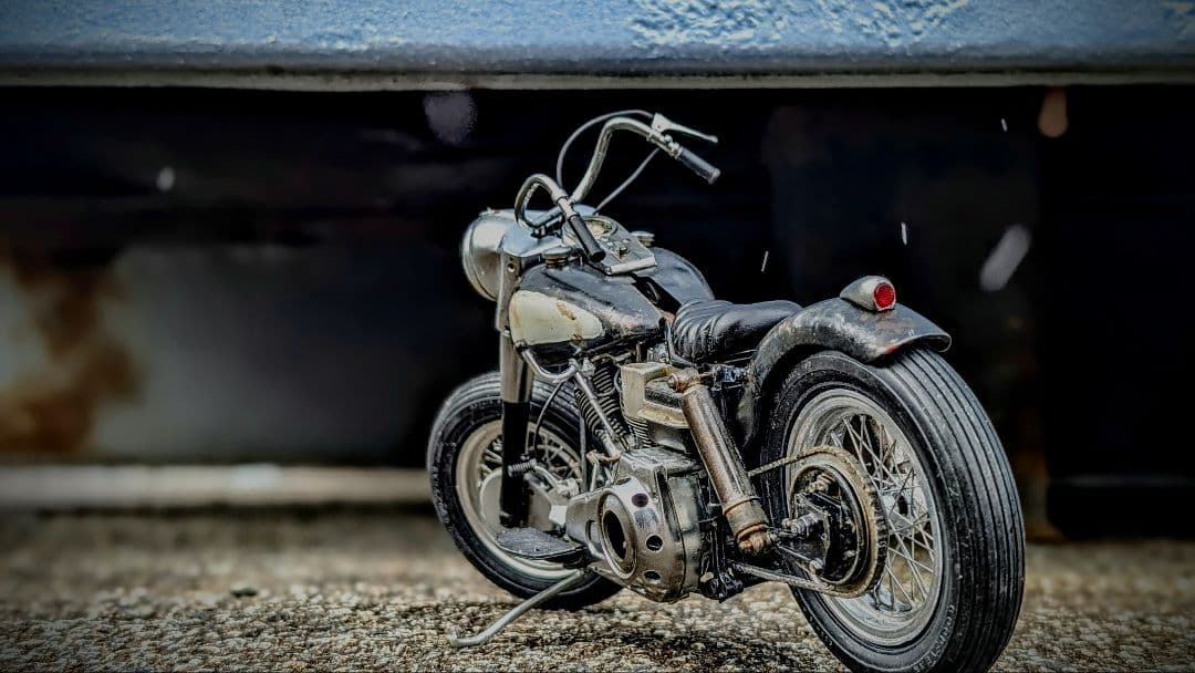 1969 HARLEY-DAVIDSON FLH 1/8 完成品