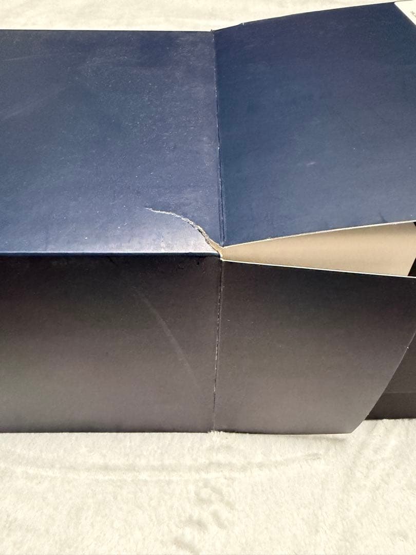 【未使用品】マセラティ レヴァンテ モデルカー グレー 1/18 BBR製