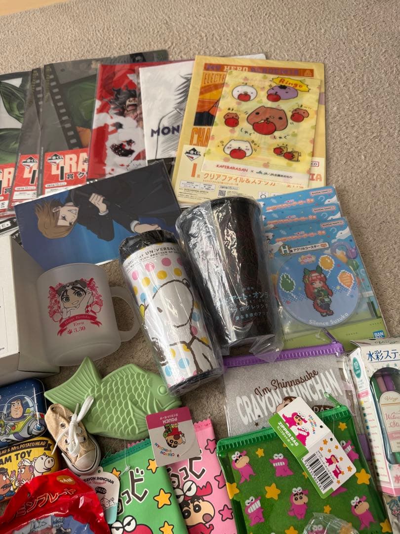 100サイズ　100点以上　雑貨　キャラクターグッズ　まとめ売り