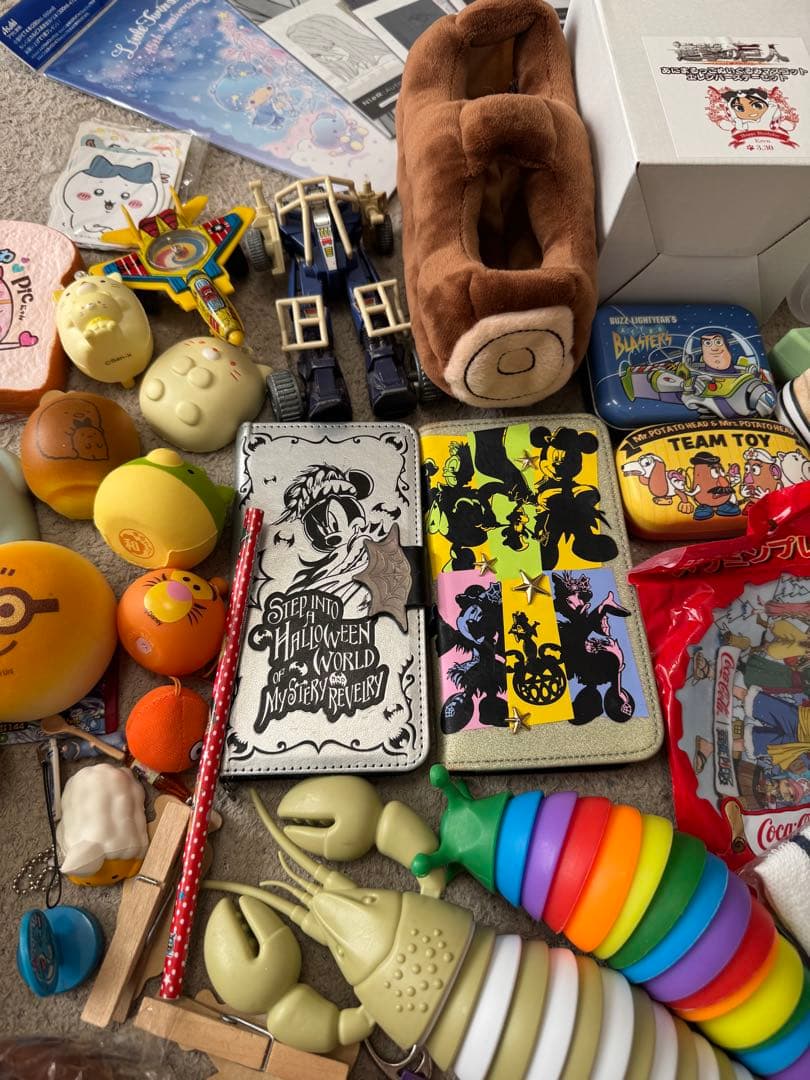 100サイズ　100点以上　雑貨　キャラクターグッズ　まとめ売り