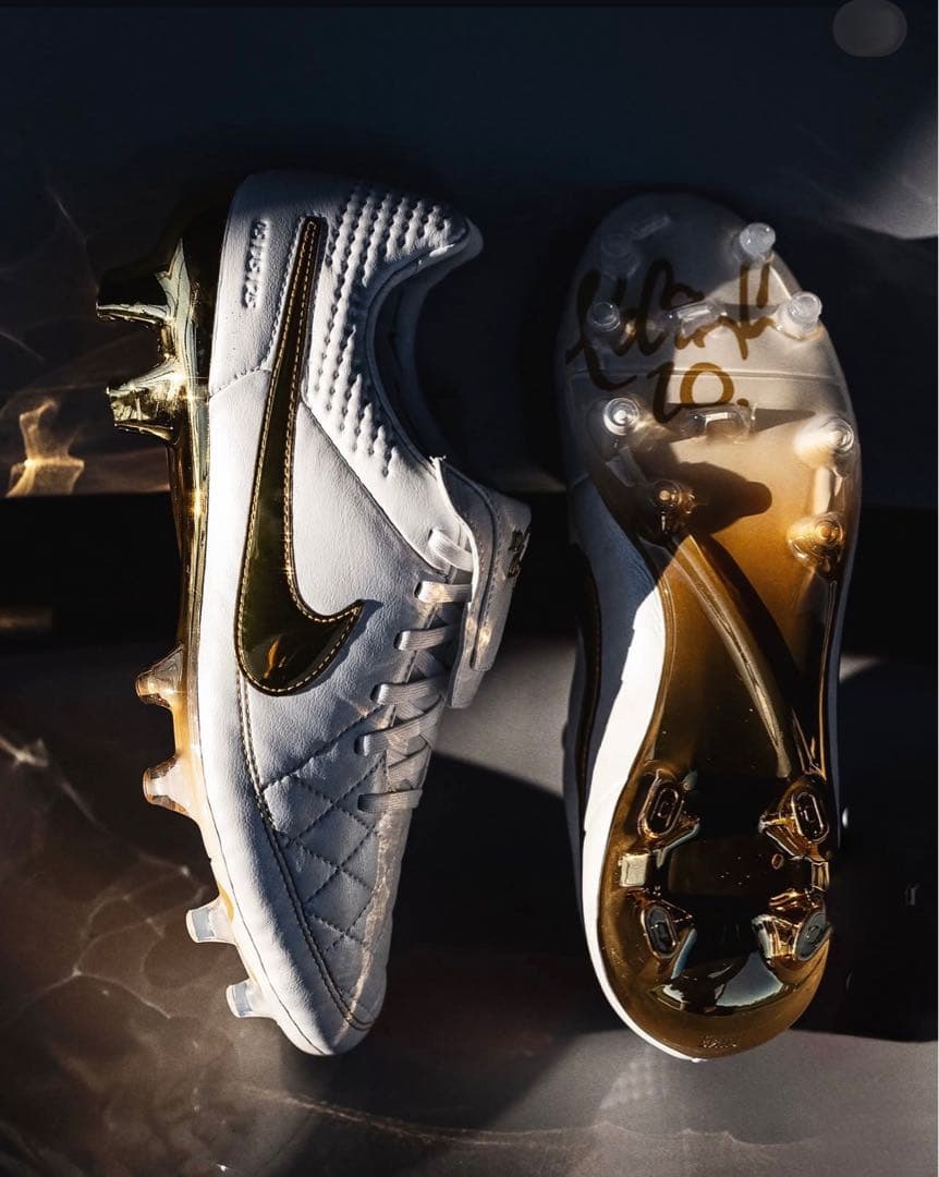 Ronaldinho × Nike Tiempo Legend FG Touch - メルカリ