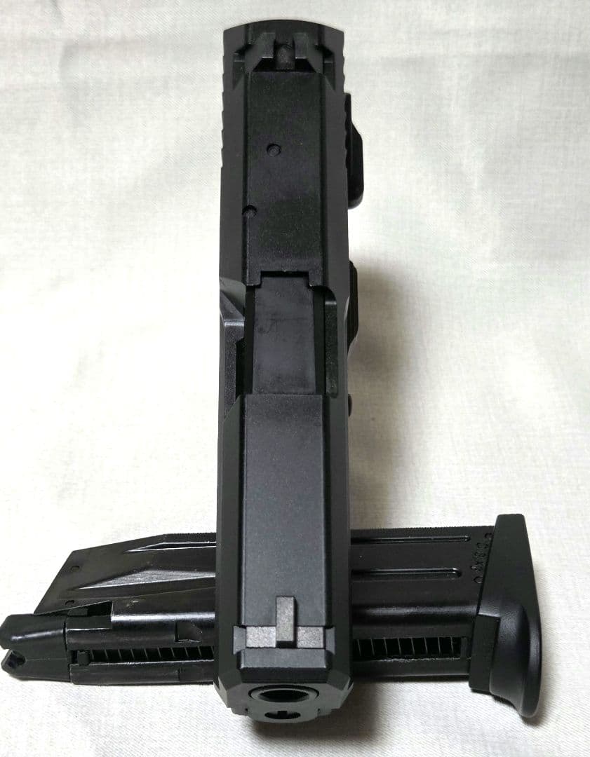 東京マルイ USP COMPACT ガスガン スペアマガジン付き