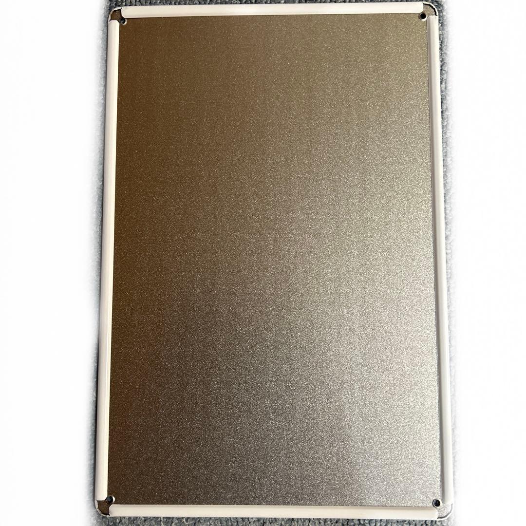 の*ん様 広瀬すず ブリキ看板 - メルカリ