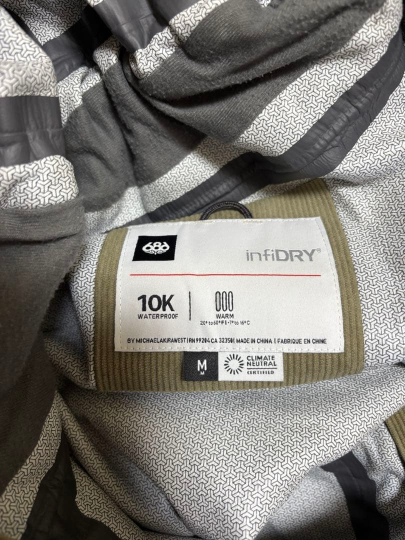 686 スノーボード ウエア Ghost 2.5L Anorak Mサイズ