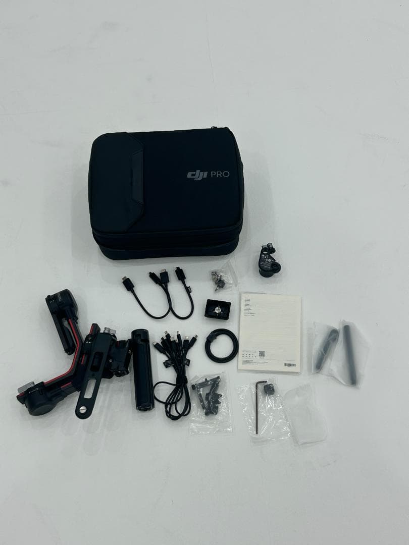 年末セール DJI RS2 Pro コンボ 片手持ち3軸ジンバル Amazon.co.jp: DJI RS 2 Proコンボ、3軸手持ちスタビライザー、積載量