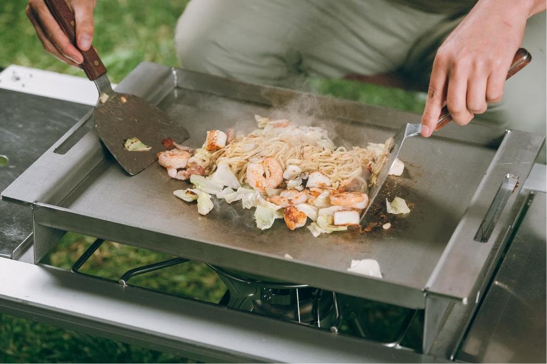 snow peak オタフクソース ステンレスお好み焼鉄板 GR-055-OTF - メルカリ