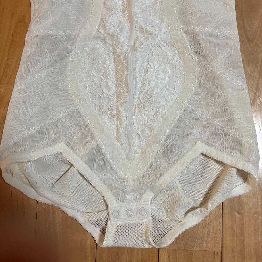 新品】シャンデール ボディスーツC85くびれ 補正下着 矯正下着 - メルカリ