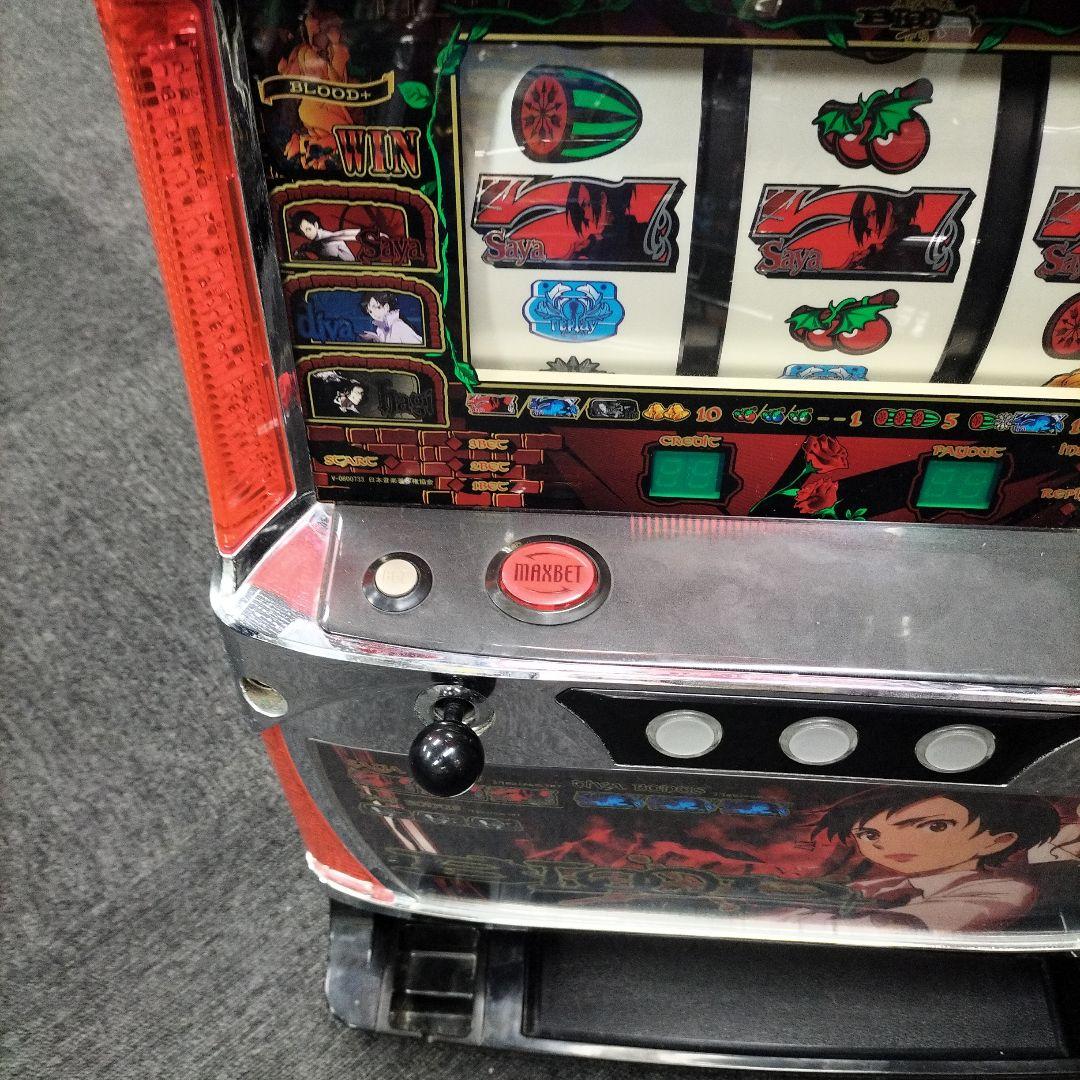 パチスロ実機　ブラッド　プラス