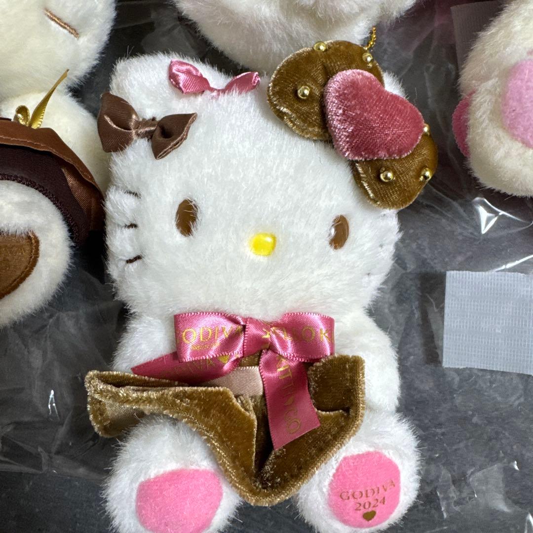 ゴディバ　ハローキティ（ マイメロディ）ぬいぐるみセット 4体