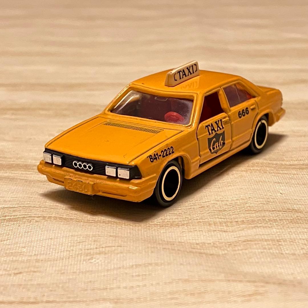 トミカ アウディ 5000 ターボ タクシー 666 No.F32 1/65 トミカ 青箱 No.F32 アウディ 5000 ターボ 日本製 - メルカリ