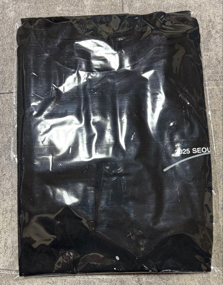 【海外限定】AdoタイポグラフィTシャツ　韓国ソウル限定カラー(XＬサイズ)