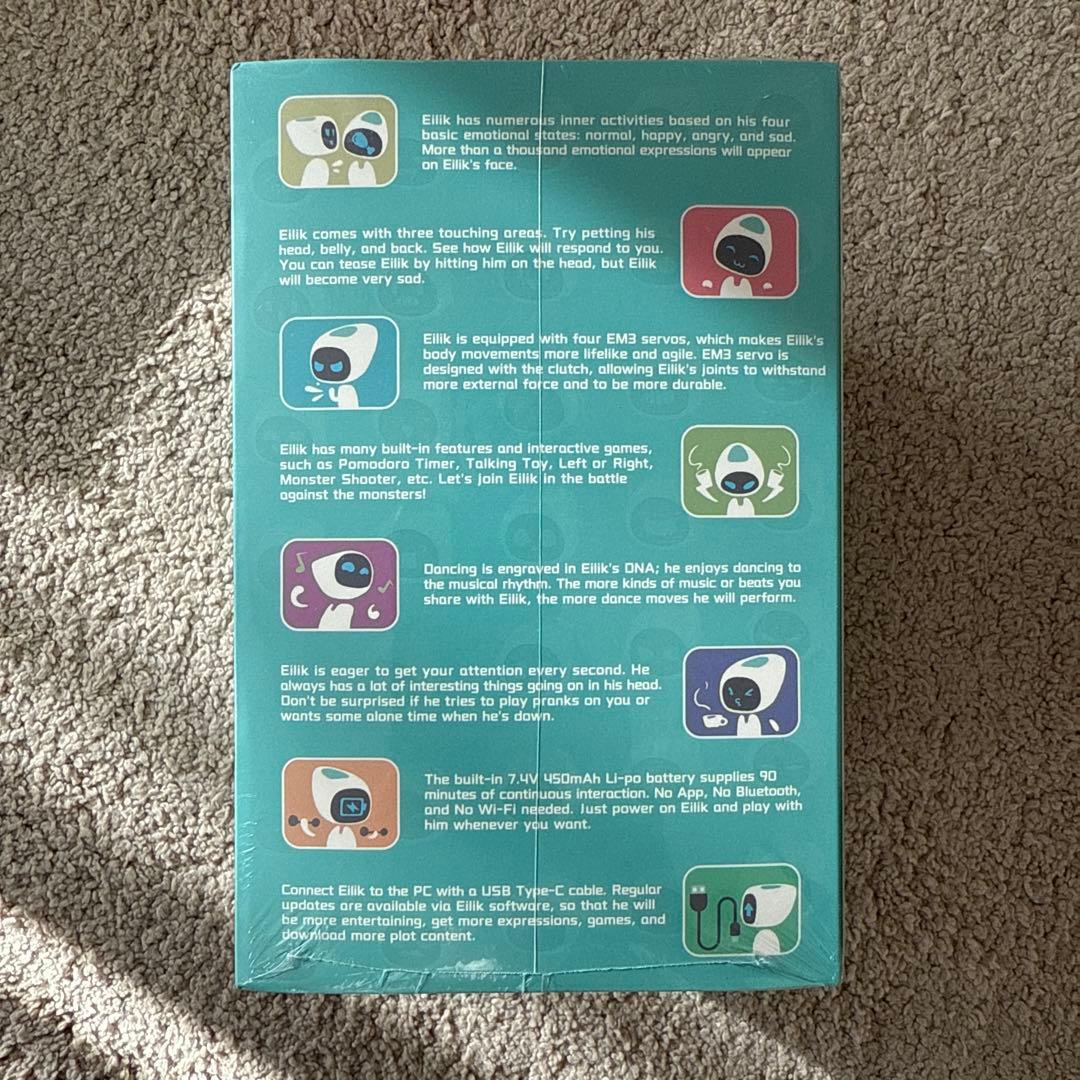 Eilik アイリック　デスクトップロボット