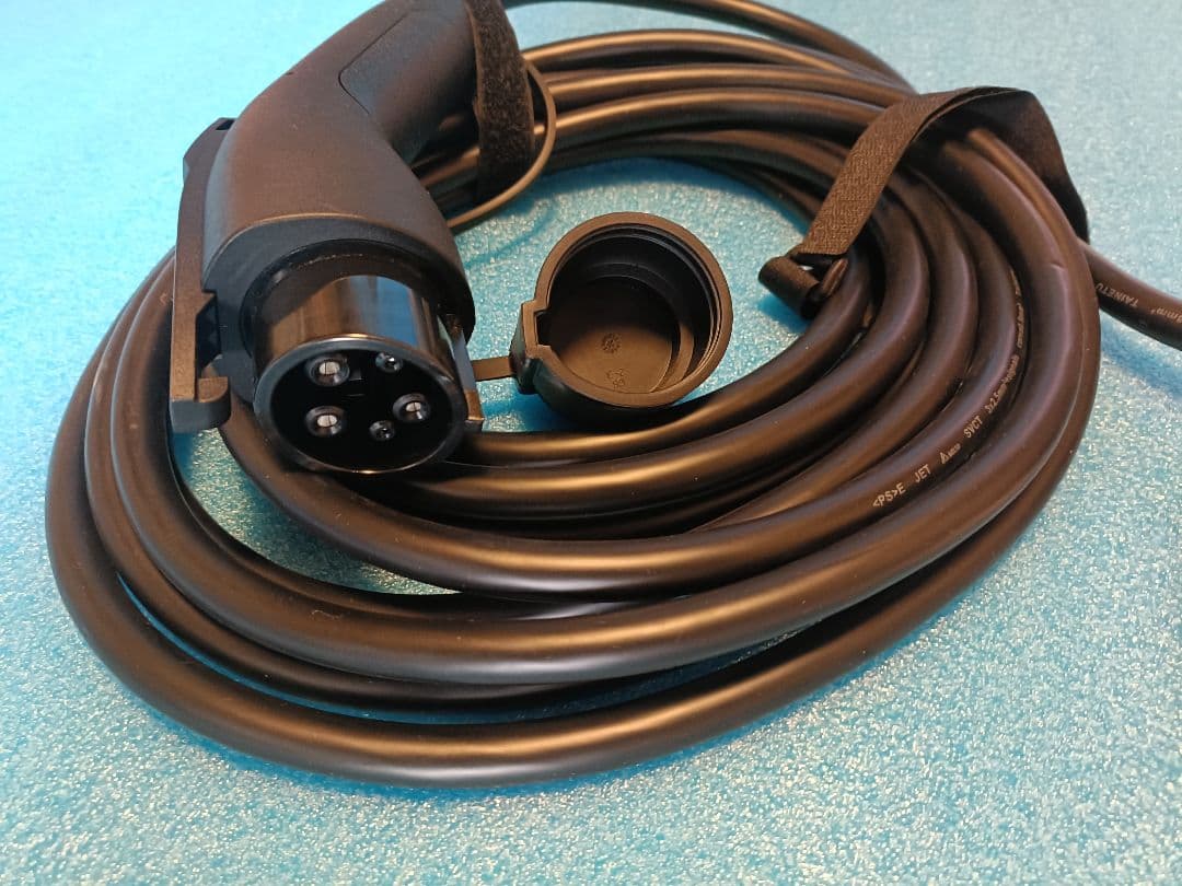 日産純正　未使用 EV充電ケーブル 7.5ｍ