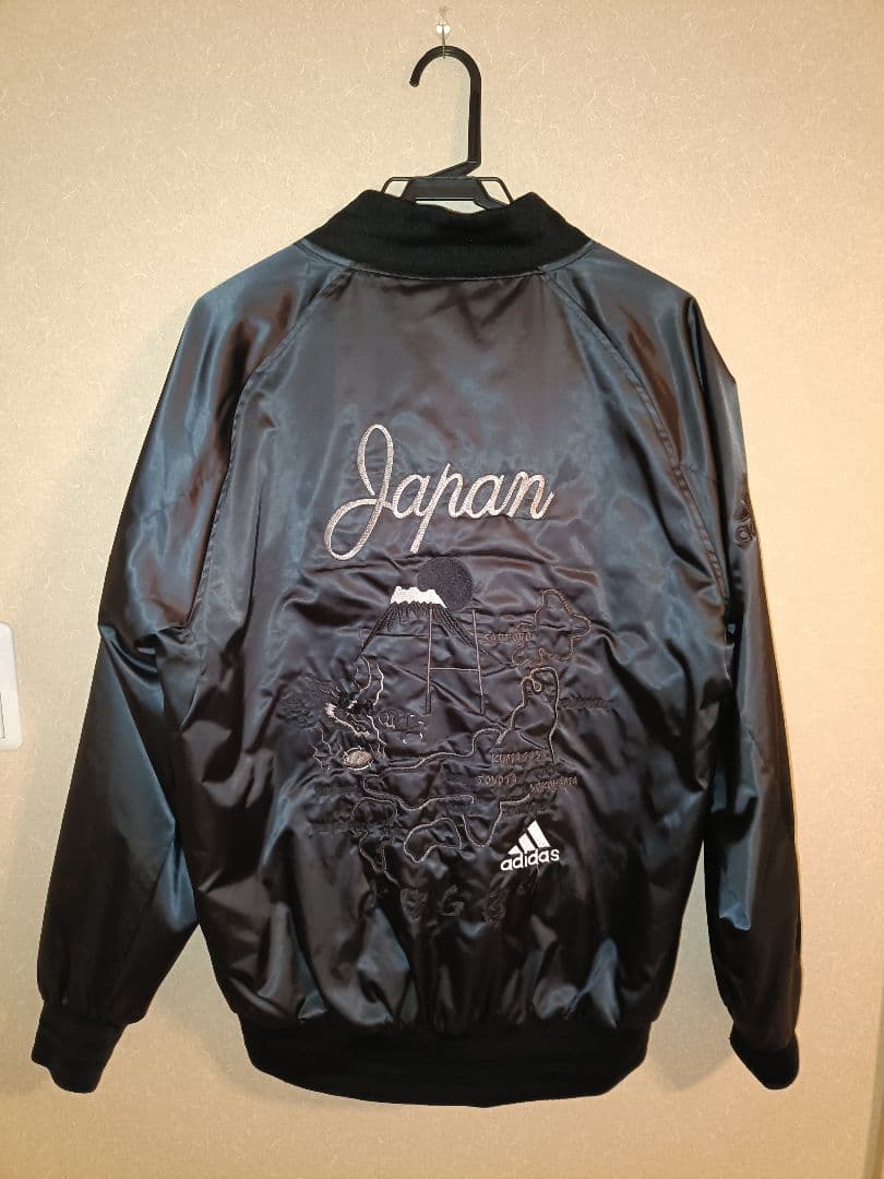 adidasラグビーワールドカップ2019 日本オールブラックス　スカジャン adidas（アディダス） オールブラックス 日本限定スカジャン FYO13