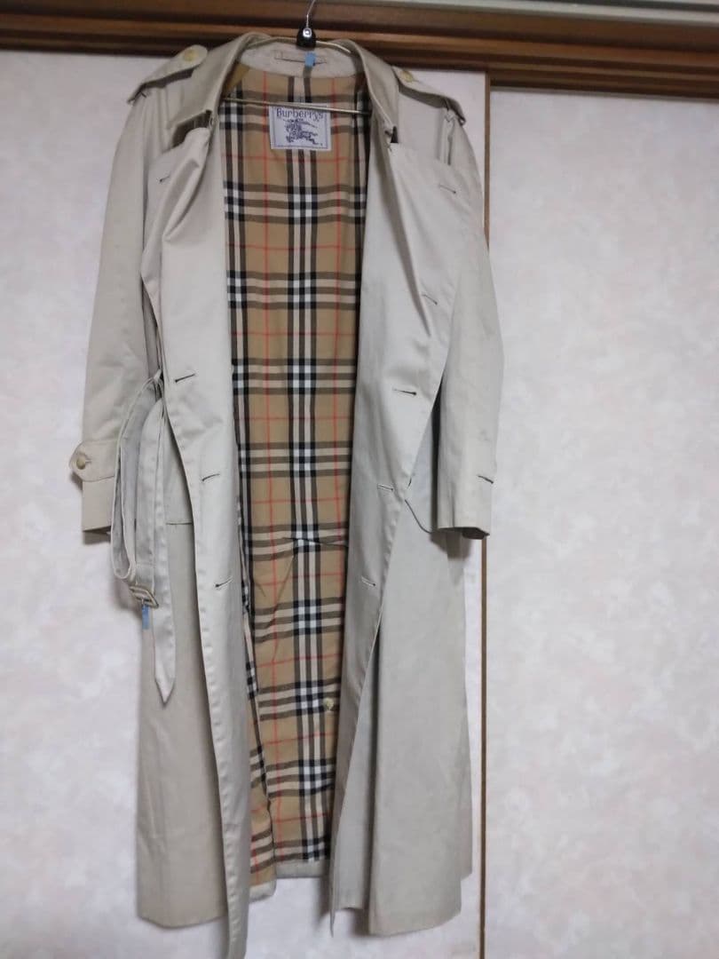 BURBERRY ベージュ ダブルブレスト トレンチコート - メルカリ