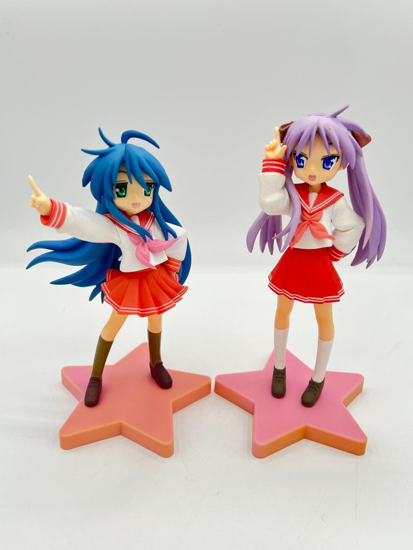 らき☆すたフィギュア 泉こなた 柊かがみ 2体セット - メルカリ