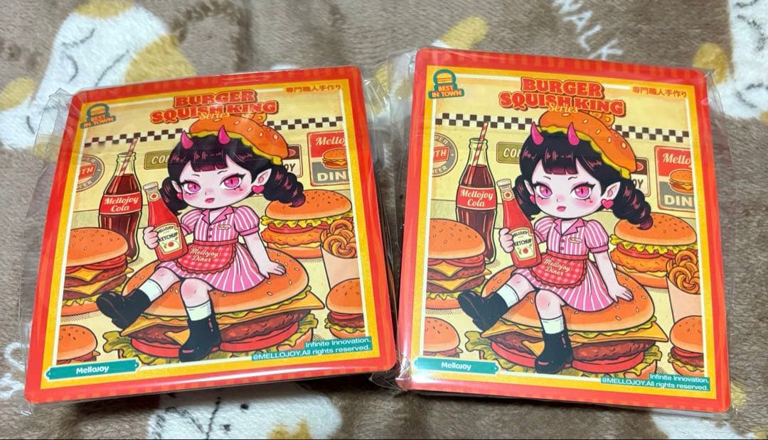 Mellojoyドラフルパインバーガー(メロイアちゃん)、照り焼きチキンバーガー