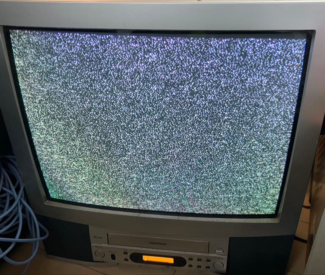 東芝 ブラウン管テレビ 21型 J-21V1 通電確認済み - メルカリ