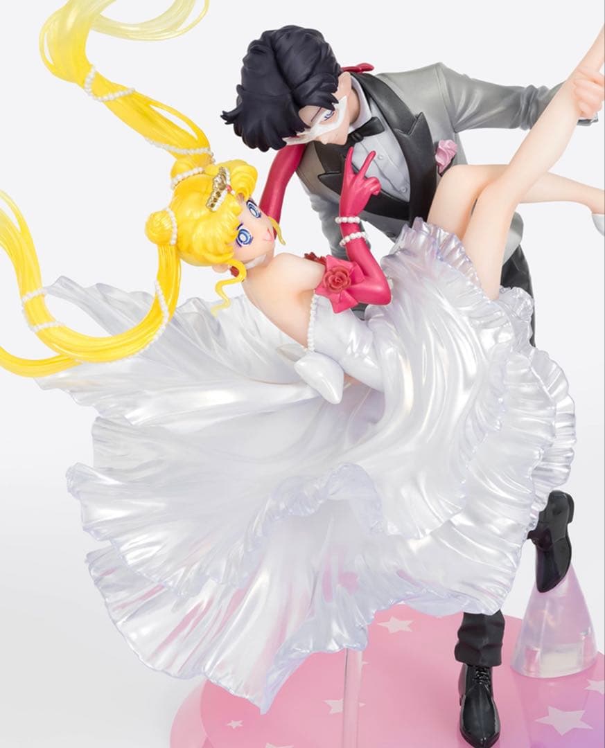 【新品未開封】Figuarts Zero うさぎ&タキシード仮面 仮面舞踏会