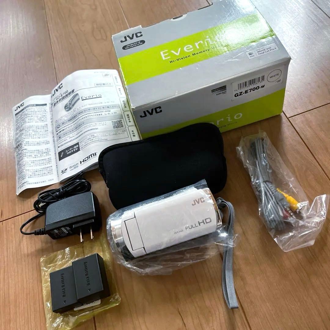 美品〜JVC Everio GZ-E700 ビデオカメラ ホワイト〜 美品〜JVC Everio GZ-E700 ビデオカメラ ホワイト〜 - メルカリ