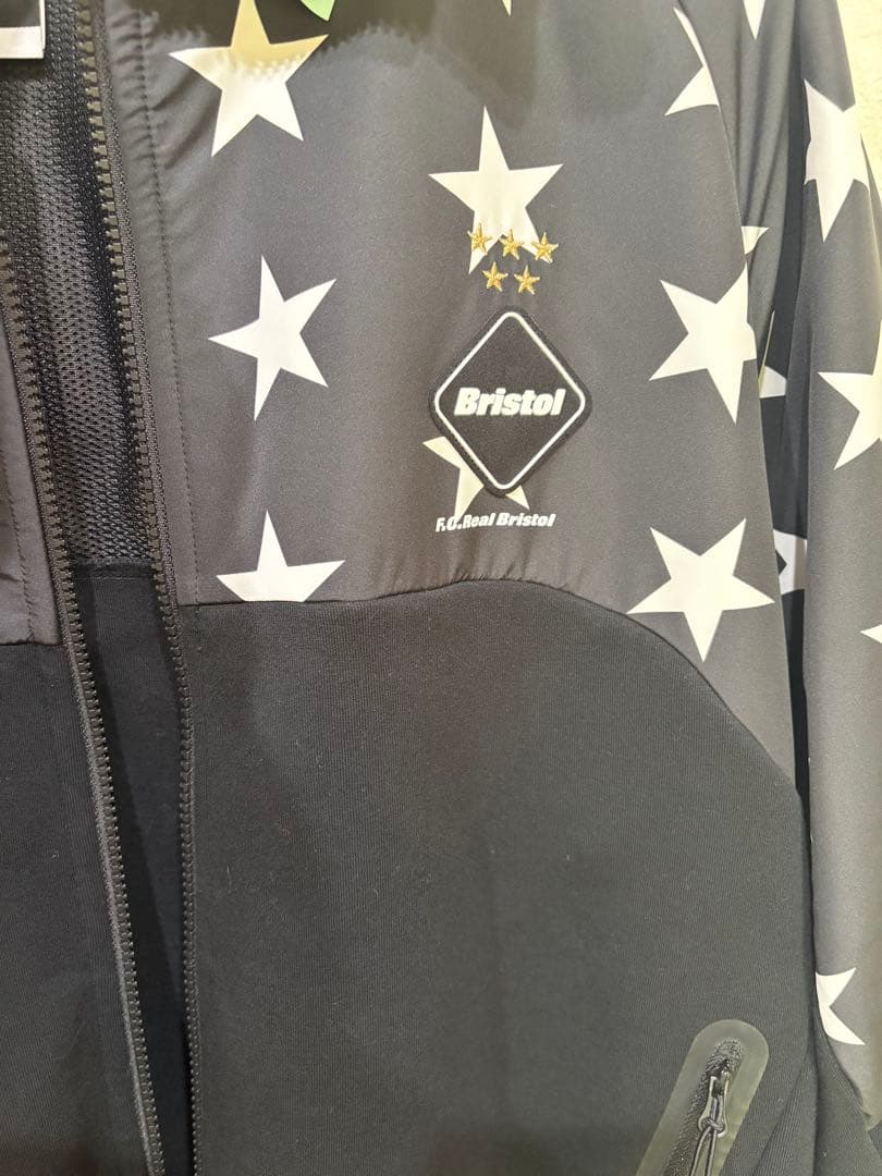 Bristol 星柄 フード付きパーカー ソフ - メルカリ