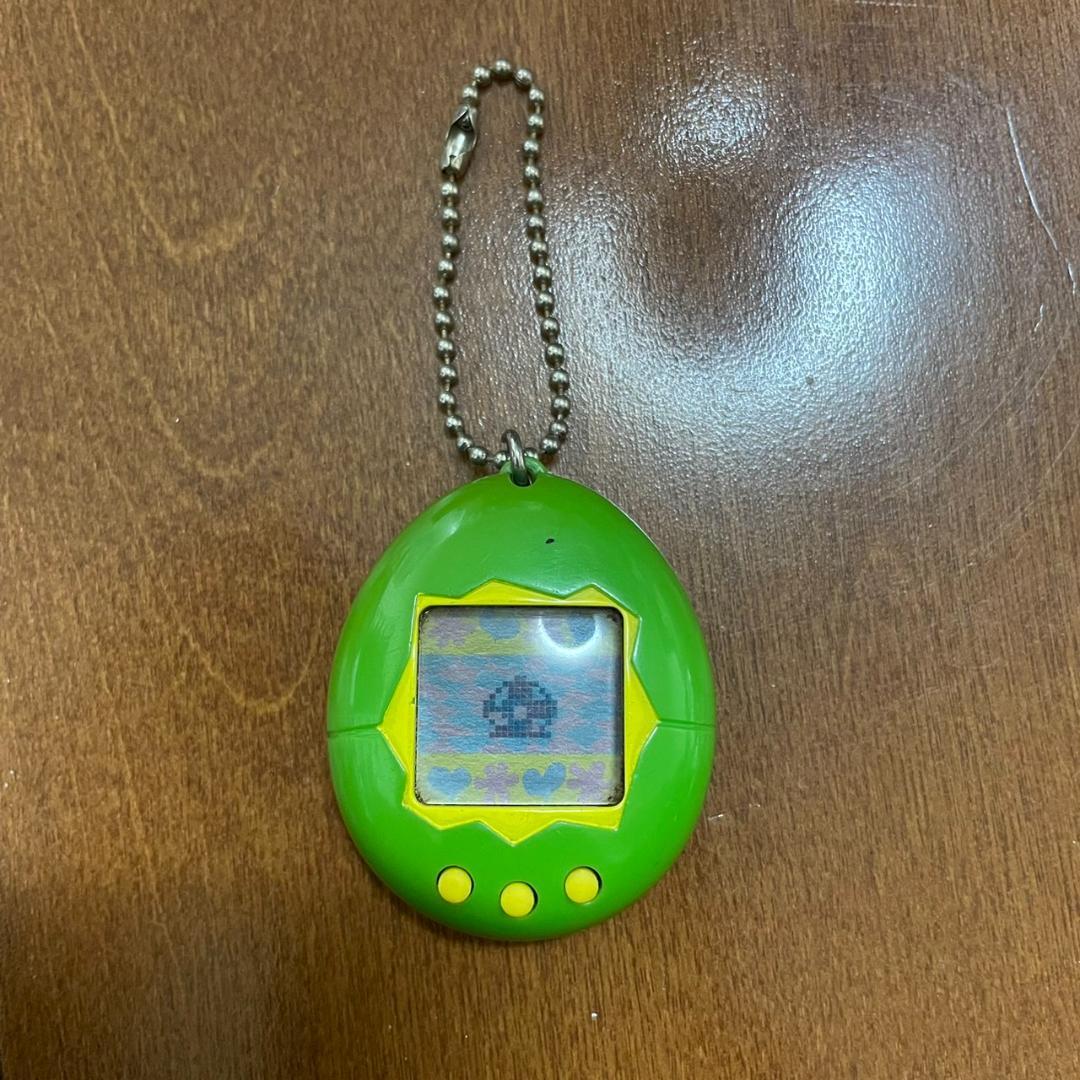 初代 たまごっち みどり 1997 ミドリ たまごっち BANDAI - メルカリ