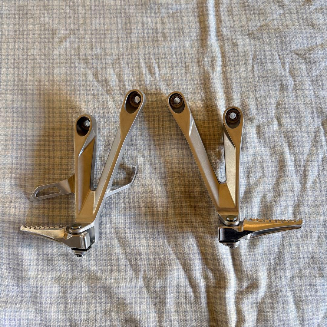 CBR600RR(2024) 純正タンデムステップ&タンデムシート 投稿詳細｜MOTOCLE