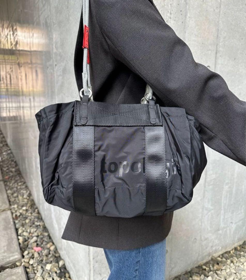 topologie Duffle Small ブラック ストラップ付き - メルカリ