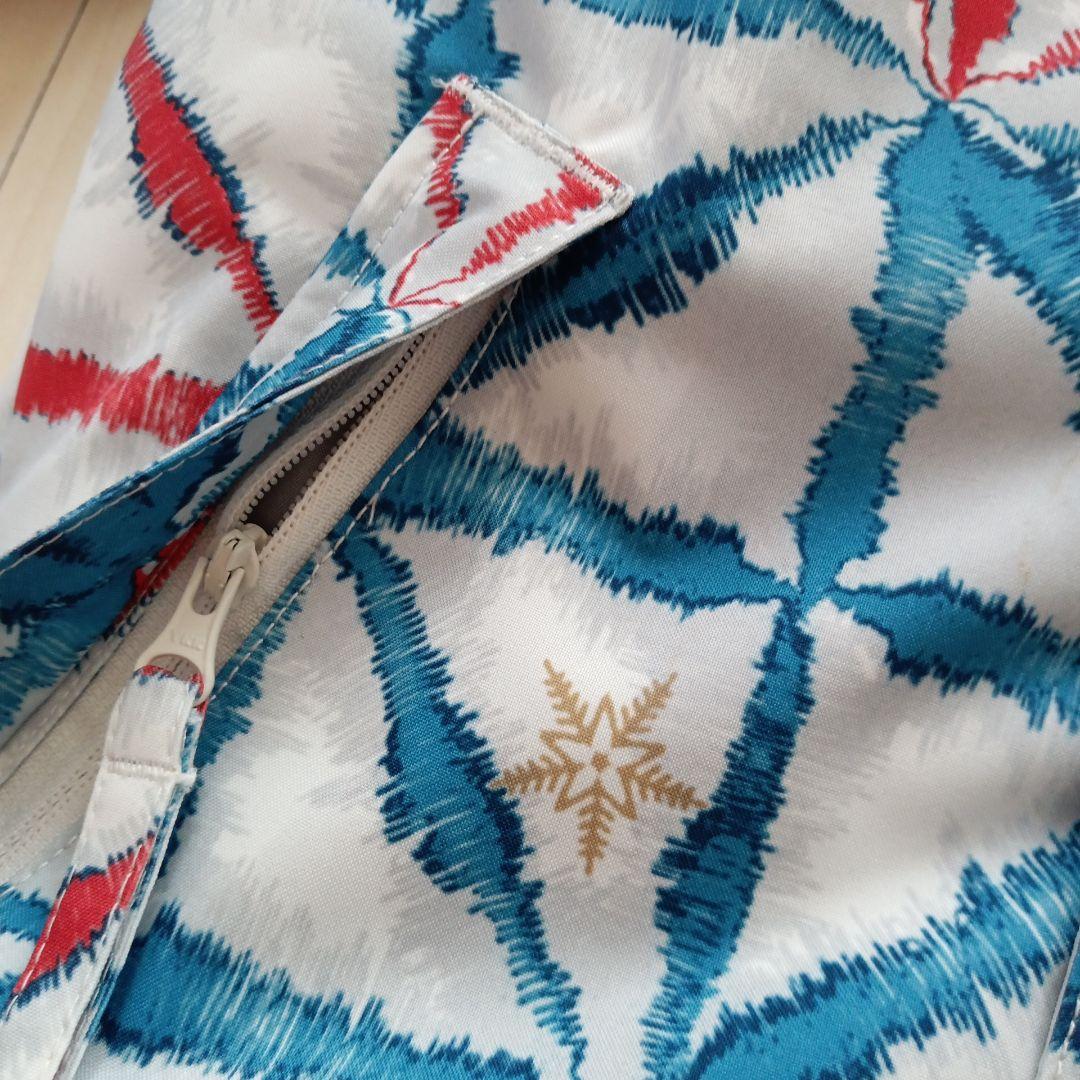 新品 未使用 nima 幾何学模様 ジャケット＆パンツ スキーウエア 100