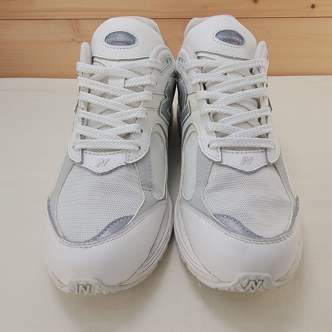 ニューバランス M2002RXM ゴアテックス ホワイト 27㎝ - メルカリ