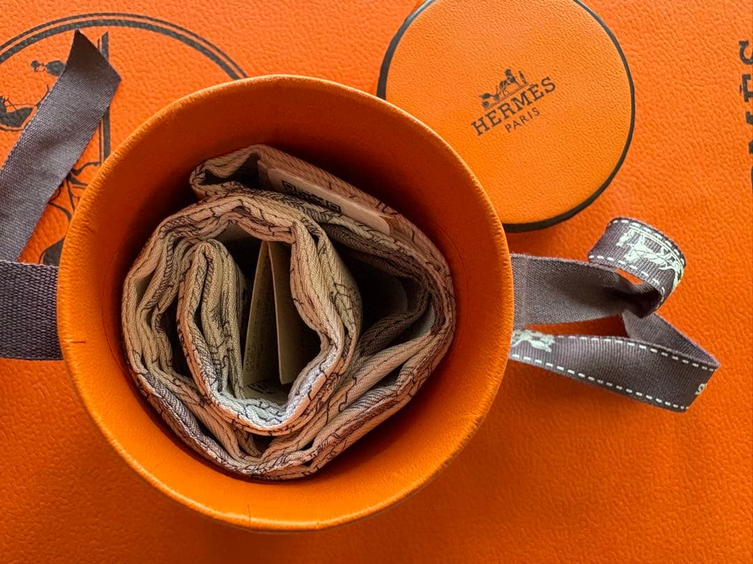 新品★HERMES エルメスツイリー　Twilly 《フォーブルの切手愛好家》