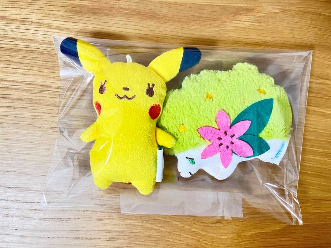 ポケモン　イッツデモ　シェイミ　ピカチュウ　マスコット　ぬいぐるみ【翌日発送】