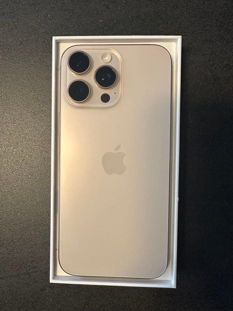 iphone 16 Pro max 256gb バッテリー100% 充放電72回 - メルカリ