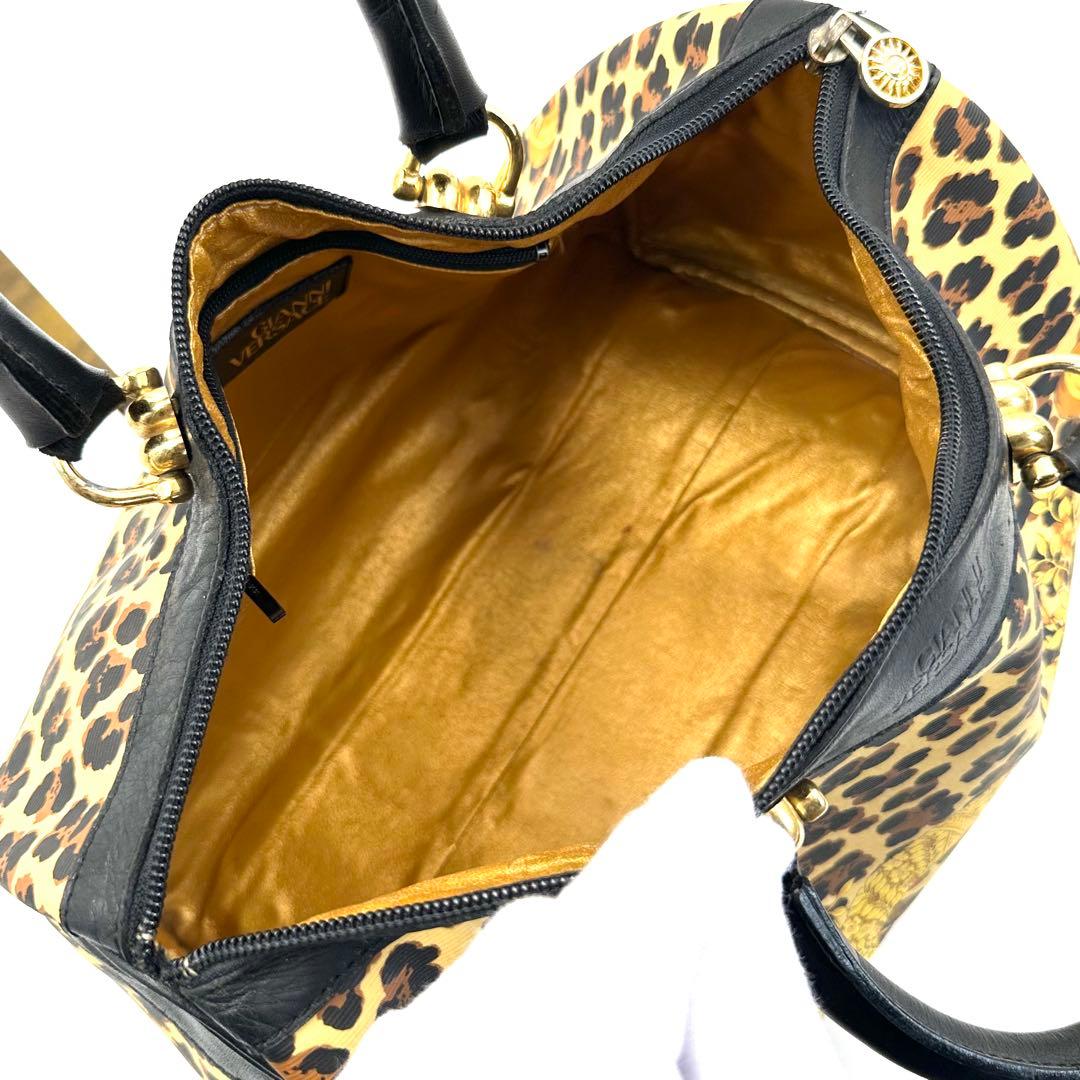美品》Gianni Versace レオパード バロック柄 ボストンバッグ - メルカリ