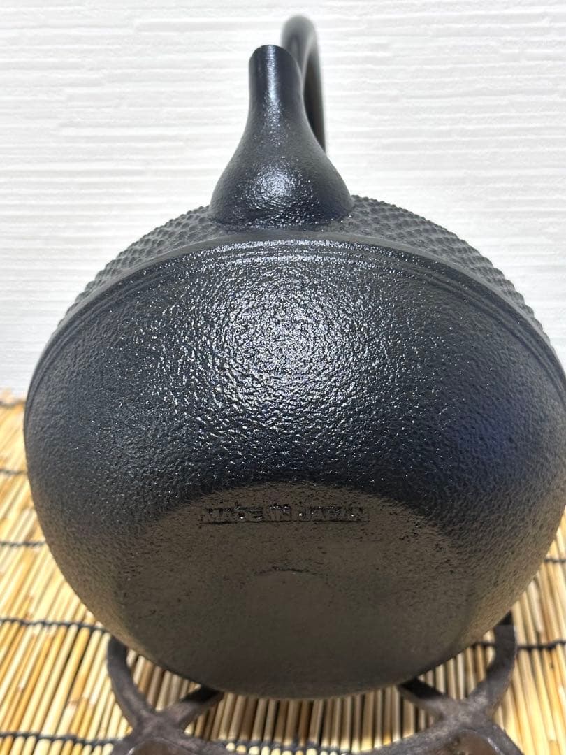 未使用品、供箱、タグ付 南部池永造 15型福禄アラレ 南部鉄瓶 南部