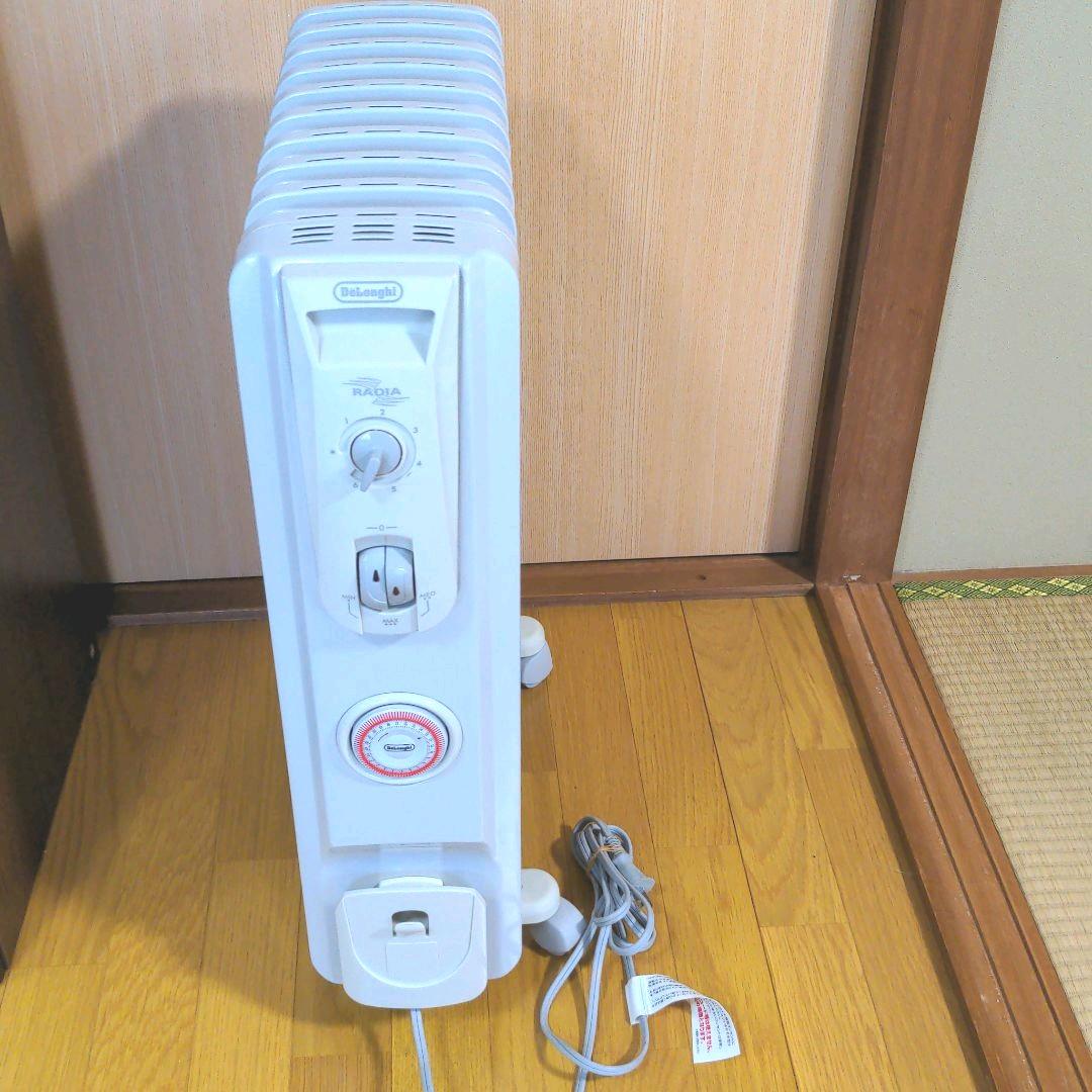 DeLonghi R731015EF（デロンギオイルヒータ） Amazon | DeLonghi オイル・ラジエターヒーター L字型フラットフィン10