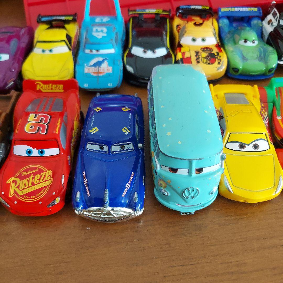カーズ トミカ たくさんのせよう！大きなマック 廃盤品 トミカ24台＋
