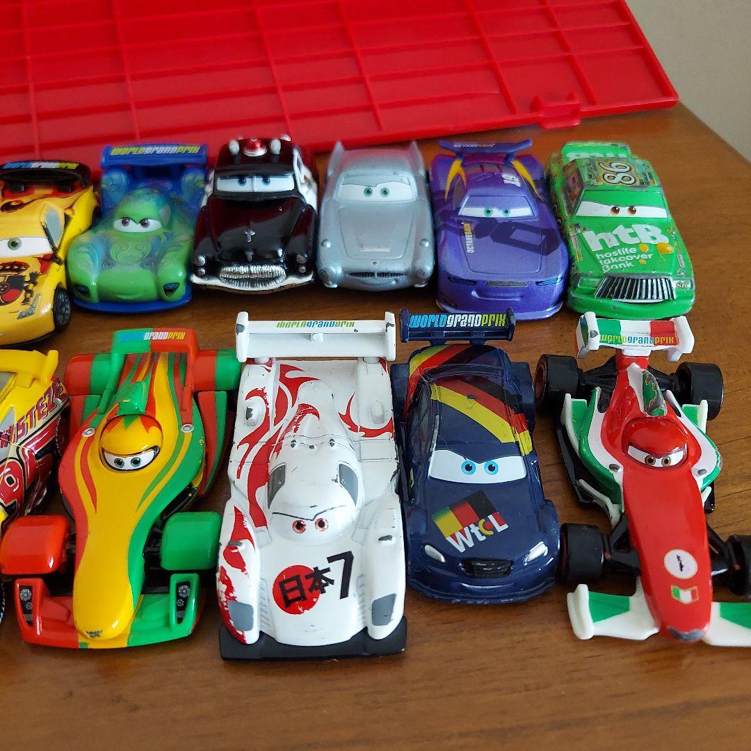 カーズ トミカ たくさんのせよう！大きなマック 廃盤品 トミカ24台＋