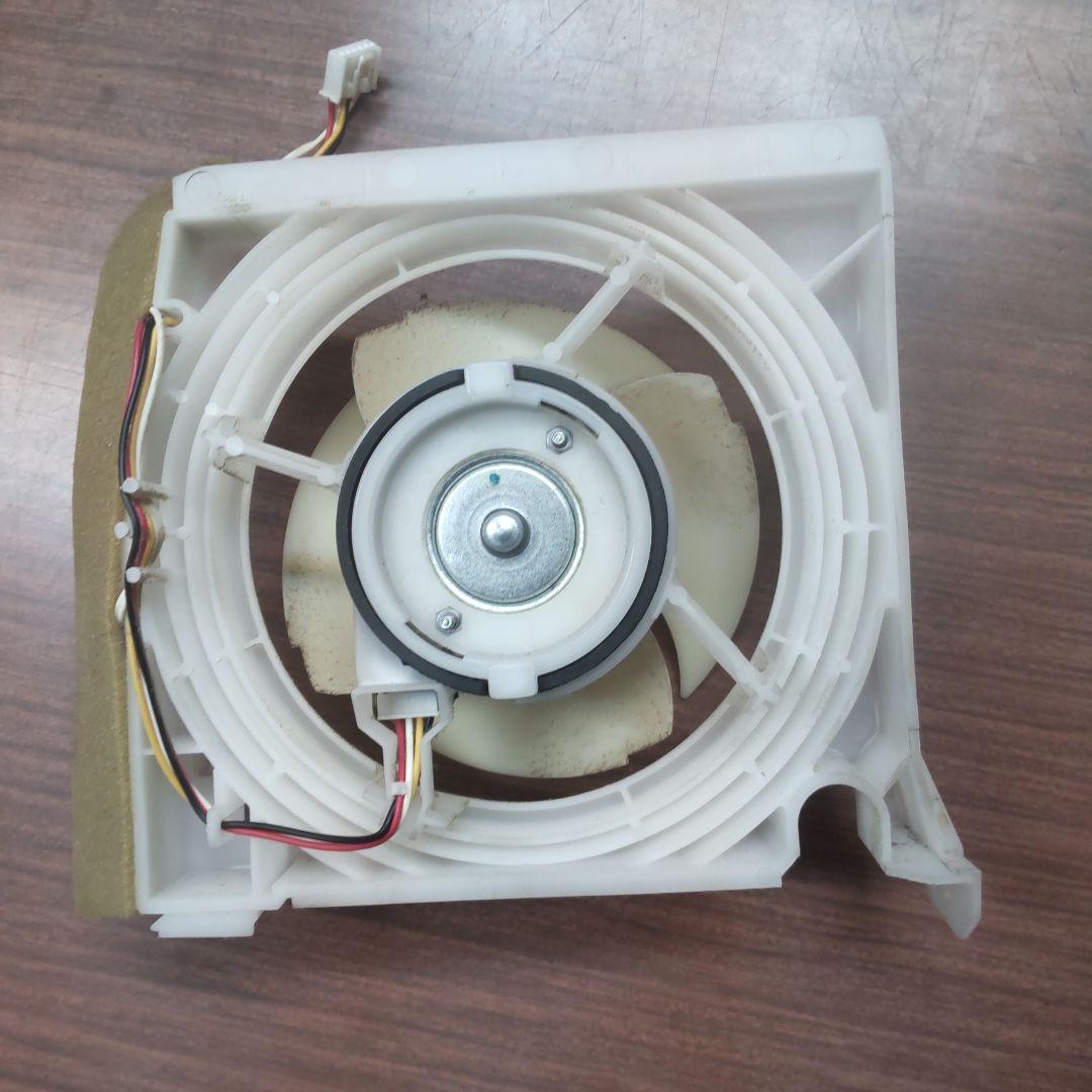 日立冷蔵庫機械室のモータークミ□R-S47VM-127（冷却ファン）中古1年